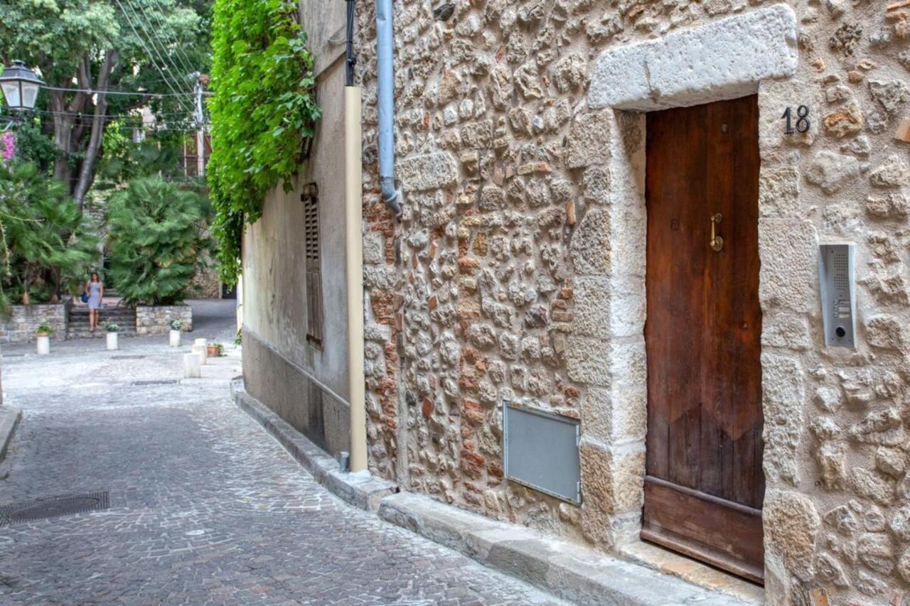 2-Star Apartment Close To Beaches And All Amenities Antibes Exterior photo